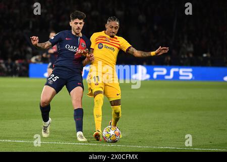 Paris, Frankreich. April 2024. © Julien Mattia/Le Pictorium/MAXPPP - Paris 10/04/2024 Julien Mattia/Le Pictorium - 10/04/2024 - France/Ile-de-France/Paris - Raphinha lors du quart de Finale de Ligue des Champions entre le PSG et le FC Barcelone au Parc des Princes, le 10 avril 2024 - no va, no valeurs actuelles, no JDD, JDD Out, kein russland, russland Out/10/04/2024 – Frankreich/Ile-de-France (Region)/Paris – Raphinha im Champions-League-Viertelfinale zwischen PSG und FC Barcelona im Parc des Princes, 10. April 2024. Quelle: MAXPPP/Alamy Live News Stockfoto