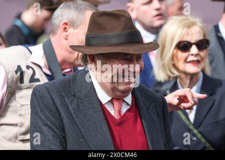 Siegertrainer Nicky Henderson beim Randox Grand National 2024 Opening Day auf der Aintree Racecourse, Liverpool, Großbritannien, 11. April 2024 (Foto: Mark Cosgrove/News Images) Stockfoto