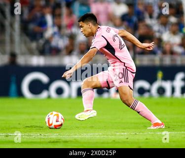 Guadalupe, Mexiko. April 2024. GUADALUPE, MEXIKO - 10. APRIL: #20 Mittelfeldspieler Inter Miami, Diego Gómez, der den Ball während des Spiels zwischen CF Monterrey und Inter Miami im Viertelfinale Leg 2 von 2 des CONCACAF Champions Cup im BBVA Stadium am 10. April 2024 in Guadalupe, Mexiko, kontrolliert. (Foto: Toby Tande/PxImages) Credit: PX Images/Alamy Live News Stockfoto