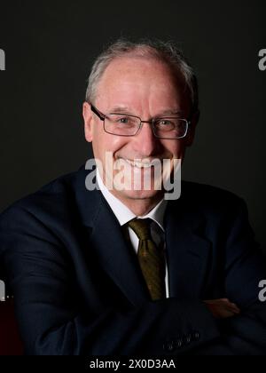 Sinclair Mackay Das Literarische Lunch Der Oldie 09-04-24 Stockfoto