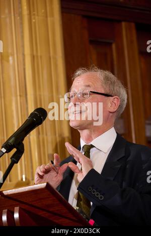 Sinclair Mackay Das Literarische Lunch Der Oldie 09-04-24 Stockfoto