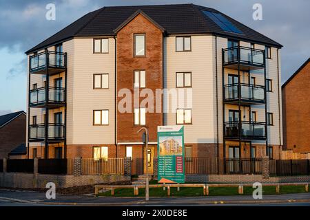 Persimmon Homes Awel Afan Development, Aberavon Seafront, Port Talbot, South Wales, Großbritannien. April 2024 Stockfoto