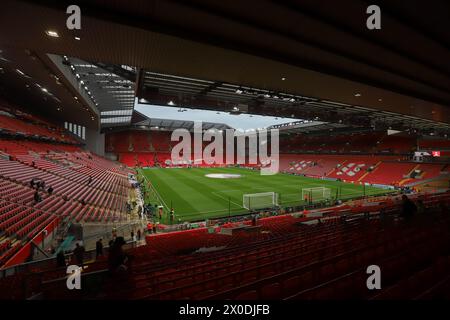 Liverpool, Großbritannien. April 2024. Liverpool, England, 11. April 2024: Allgemeine Ansicht von Anfield während des Spiels der UEFA Europa League zwischen Liverpool und Atalanta in Anfield in Liverpool, England (Alexander Canillas/SPP) Credit: SPP Sport Press Photo. /Alamy Live News Stockfoto