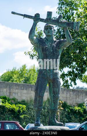 Statue der Überseekämpfer in Mondim de Basto-Portugal Stockfoto