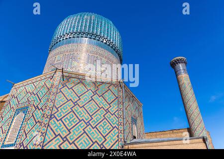 Außenansicht des Gur-e Amir, ein Mausoleum des turkomongolischen Eroberers Timur in Samarkand, Usbekistan. Errichtet auf Initiative und im Stockfoto