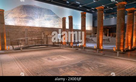 Gaziantep, Türkei - 18. Oktober 2023: Innenraum des Zeugma Mosaic Museums Stockfoto