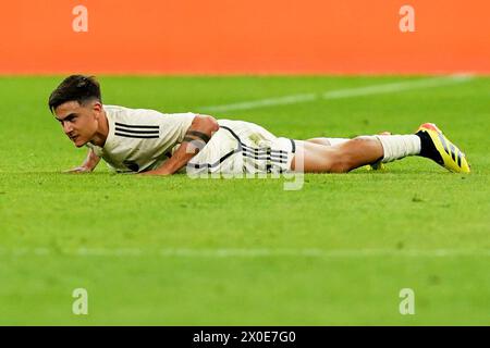 Mailand, Italien. April 2024. ALS Roma-Spieler Paulo Dybala; während des Europa League-Fußballspiels zwischen AC Milan und AS Roma im San Siro Stadion in Mailand, Italien - Donnerstag, 11. April 2024. Sport - Fußball . (Foto: Spada/LaPresse) Credit: LaPresse/Alamy Live News Stockfoto