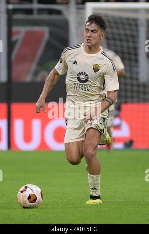 Mailand, Italien. April 2024. San Siro Stadium, Mailand, Italien - Paulo Dybala der AS Roma während des Fußballspiels der UEFA Europa League, Mailand gegen Roma, 11. April 2024 (Foto: Roberto Ramaccia/SIPA USA) Credit: SIPA USA/Alamy Live News Stockfoto