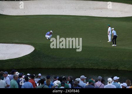 Japans Hideki Matsuyama am 1. Tag des Masters Golfturniers 2024 im Augusta National Golf Club in Augusta, Georgia, USA, am 11. April 2024 auf dem 16. Loch. Quelle: Koji Aoki/AFLO SPORT/Alamy Live News Stockfoto