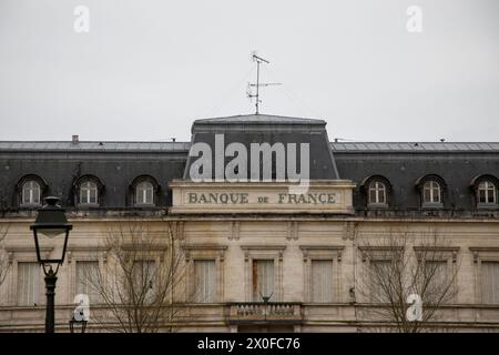 Angouleme , Frankreich - 04 08 2024 : Banque de France Logotext französische Nationalbank Markenzeichen Gebäude Fassade historisch Stockfoto