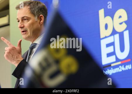 Brüssel, Belgien April 2024. Premierminister Alexander de Croo stellte am Freitag, den 12. April 2024, in Brüssel eine Pressekonferenz über die Halbzeitergebnisse des belgischen Ratsvorsitzes der Europäischen Union vor. Seit dem 1. Januar 2024 begann der belgische Ratsvorsitz der Europäischen Union für sechs Monate. BELGA FOTO BENOIT DOPPAGNE Credit: Belga News Agency/Alamy Live News Stockfoto