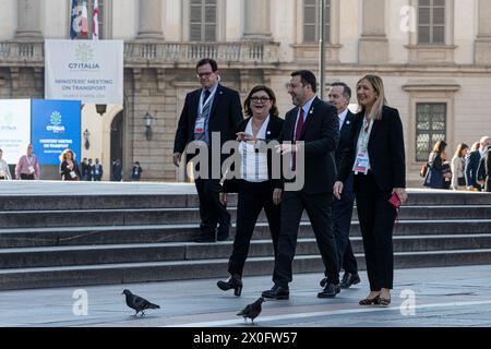 Mailand, Italien. April 2024. Da sinistra verso destra - Commissaria europea per i Trasporti Adina Valean e Matteo Salvini (Italia) Milano, Italia - Cronaca Venerdì, 12. April 2024. (Foto di Marco Ottico/Lapresse) Familienfoto G7 Italien 2024 Verkehrsminister Mailand, Italien - Nachrichten Freitag, 12. April 2024. (Foto: Marco Ottico/Lapresse) Credit: LaPresse/Alamy Live News Stockfoto