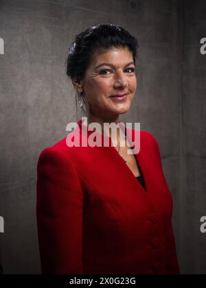 Sahra Wagenknecht ist Abgeordnete des Deutschen Bundestages und GrâˆöÂºnderin der Partei BSW, hier aufgenommen vor ihrem BâˆöÂºro im Deutschen Bundestag in Berlin, 10.04.2024. Berlin Deutschland *** Sahra Wagenknecht ist Mitglied des Deutschen Bundestages und Gründerin der BSW-Partei, hier vor ihrem Büro im Deutschen Bundestag in Berlin, 10 04 2024 Berlin Deutschland Copyright: xDominikxButzmannxphotothek.dex Stockfoto