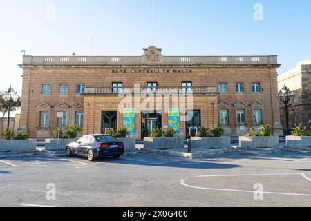 Valletta, Malta, 03. April 2024. Außenansicht der Central Bank of Malta im Stadtzentrum Stockfoto