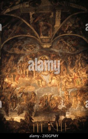 Das Gemälde „das letzte Gericht“ von Michelangelo in der Sixtinischen Kapelle in Rom. [Automatisierte Übersetzung]“ Stockfoto