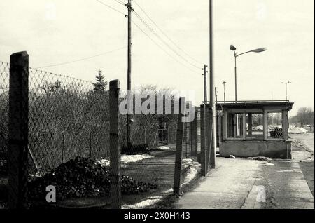 Der ehemalige Grenzübergang an der Heerstraße (Teil der Bundesautobahn B5) nach Hamburg. Stockfoto