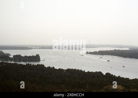 Luftaufnahme von Wannsee und Havel in Berlin. Blick vom Juliusturm. [Automatisierte Übersetzung] Stockfoto