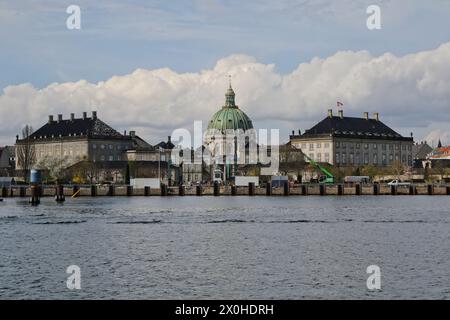 Kuppel von Frederiks Kirke und Schloss Amalienborg Kopenhagen Dänemark April 2024 Stockfoto