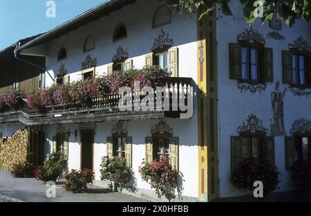 Lüftlmalerei auf einem Bauernhof in Endlhausen Stockfoto