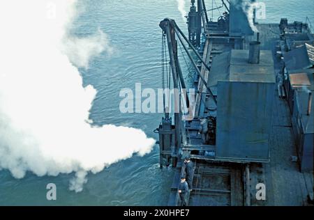 Am Main vor Ochsenfurt. Sand Creator Ship [automatisierte Übersetzung] Stockfoto