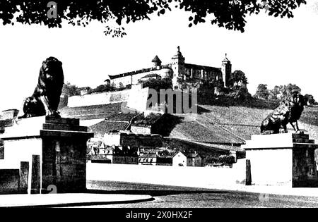 Blick von der Ludwigsbrücke ( im Volksmund als Löwenbrücke bekannt ) auf die Festung Stockfoto