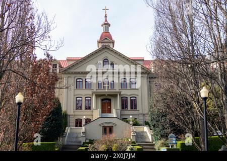 Außenansicht der St.. Ann's Academy befindet sich neben dem Beacon Hill Park in Victoria, British Columbia, Kanada. Stockfoto