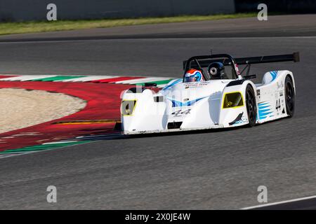 SCARPERIA E SAN PIERO, ITALIEN, 5. APRIL 2024, #44 GIANLUIGI CANDIANI / FRÉDÉRIC ROUVIER (IT / FR) - LUCCHINI SR02 / 2004 - AUSDAUERRENNLEGENDEN DURI Stockfoto