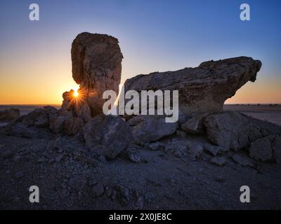 Auf der Straße in der Wüstenregion Al Huqf in Oman, Stockfoto