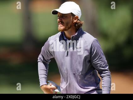 Augusta, Usa. April 2024. Der Engländer Tommy Fleetwood geht am Freitag, den 12. April 2024, auf das siebte Loch in der zweiten Runde des Masters Turniers im Augusta National Golf Club in Augusta, Georgia. Foto: Tannen Murray/UPI Credit: UPI/Alamy Live News Stockfoto