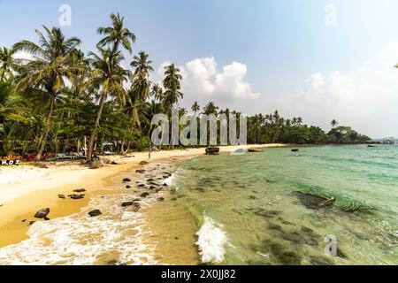 Traumstrand Ao Noi Beach auf der Insel Ko Kut oder Koh Kood im Golf von Thailand, Asien Stockfoto