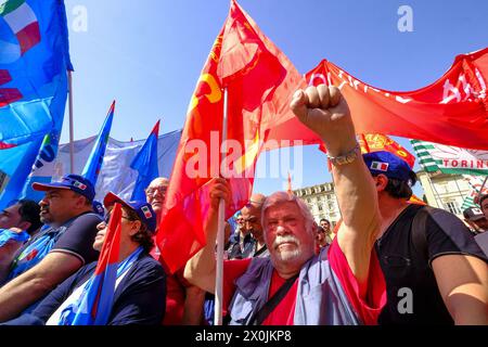 Turin, Italien. April 2024. TURIN - TURIN STREIK FÜR MIRAFIORI INDUSTRIEANLAGE STELLANTIS GROUP redaktionelle Verwendung nur Credit: Unabhängige Fotoagentur/Alamy Live News Stockfoto