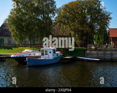 Bootsfahrt auf der Kurischen Lagune zum Memeldelta Stockfoto