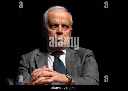 IL ministro dell'Interno Matteo Piantedosi partecipa al convegno "Sicurezza" organizzato dalla Lega presso la Casa Teatro Ragazzi a Torino, Italia - Cronaca - Venerd&#xec; 12. April 2024 - ( Foto Andrea Alfano/LaPresse ) das innenministerium Matteo Piantedosi nimmt am von Lega organisierten Kongress "Sicurezza" im Casa Teatro Ragazzi in Turin Teil - Freitag, 12. April 2024 - News - ( Foto Andrea Alfano/LaPresse ) Credit: LaPresse/Alamy Live News Stockfoto