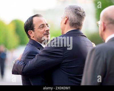 Wien, Wien, Österreich. April 2024. Zypernpräsident NIKOS CHRISTODOULIDES begrüßt von Bundeskanzler KARL NEHAMMER zu Gesprächen über die "strategische Agenda der EU" (Credit Image: © Andreas Stroh/ZUMA Press Wire) NUR REDAKTIONELLE VERWENDUNG! Nicht für kommerzielle ZWECKE! Stockfoto