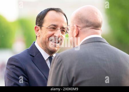 Wien, Wien, Österreich. April 2024. Präsident Zyperns NIKOS CHRISTODOULIDES begrüßt von Präsident des Europäischen Rates CHARLES MICHEL zu Gesprächen über die "strategische Agenda der EU" (Credit Image: © Andreas Stroh/ZUMA Press Wire) NUR REDAKTIONELLE VERWENDUNG! Nicht für kommerzielle ZWECKE! Stockfoto