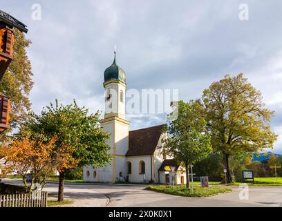 Murnau am Staffelsee, Kirche St. Leonhard in Froschhausen, Pfaffenwinkel, Oberbayern, Bayern, Deutschland Stockfoto