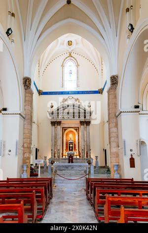 Schiff und Altar. Kathedrale von St. Maria die gekrönte. Gibraltar, British Overseas Territory, Vereinigtes Königreich, Europa Stockfoto