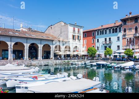 Desenzano del Garda, Altstadt, Hafen in Brescia, Lombardia/Lombardei, Italien Stockfoto