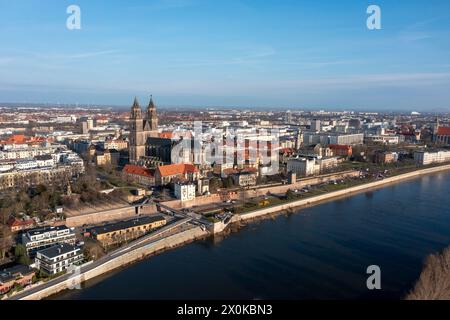 Magdeburger Dom, Elbufer, Magdeburg, Sachsen-Anhalt, Deutschland Stockfoto