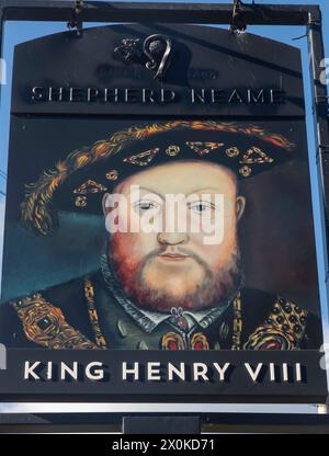 England, Kent, Edenbridge, Hever, King Henry VIII Pub, Pub Sign Stockfoto