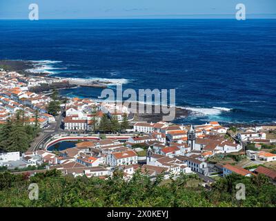 Azoren, Graciosa, Portugal, Santa Cruz de Graciosa, Blick von der Eremitage von Nossa Senhora da Ajuda, Atlantischer Archipel, Küstengemeinde Stockfoto