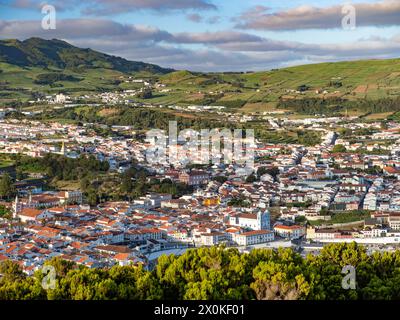 Stadt Angra do Heroismo, Azoren, Terceira, Blick vom Monte Brasil, Portugal, Insel, Atlantik, portugiesische Stadt Stockfoto