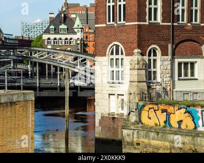 Historische Architektur in Hamburgs Speicherstadt. Stockfoto