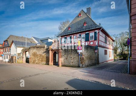 Fachwerkhaus in Hattenheim im Rheingau, Hauptstraße, in der Nähe des Marktplatzes Stockfoto