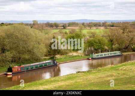 Canal Narrowboats bei Hurleston Cheshire am Shropshire union Kanal nahe der Kreuzung mit dem Llangollen Kanal Stockfoto