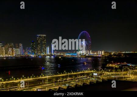 Adresse Beach Resort and Ferris Wheel, Ain Dubai, das größte Riesenrad der Welt, 260 m, Bluewaters, Bluewaters Island, Dubai Marina, Dubai, Vereinigte Arabische Emirate, Naher Osten, Asien Stockfoto