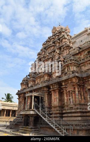 Der Airavatesvara-Tempel befindet sich in Darasuram, einem unscheinbaren Weiler, nur 4 km von Kumbakonam, dem berühmten Pilgerzentrum, entfernt. Stockfoto