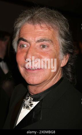 Roberto Cavalli ist gestorben. Roberto Cavalli nimmt am 30. April 2005 an dem White House Correspondents' Dinner im Washington Hilton Hotel in Washington, DC Teil. Foto: Henry McGee/MediaPunch Stockfoto