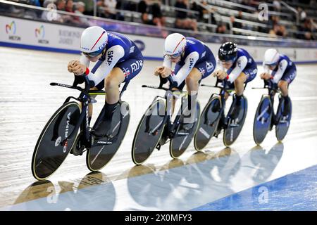 Foto von Alex Whitehead/SWpix.com - 12/04/2024 - Radfahren - Tissot UCI Track Nations Cup - Runde 3: Milton - Mattamy National Cycling Centre, Milton, Ontario, Kanada - Finale des Frauenteams Pursuit - Rennen um Bronze - Clara Copponi, Valentine Fortin, Marion Borras und Marie le Net of France Credit: SWpix/Alamy Live News Stockfoto