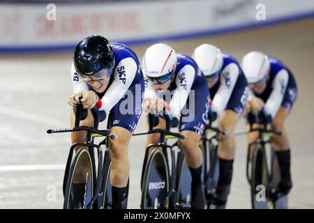 Foto von Alex Whitehead/SWpix.com - 12/04/2024 - Radfahren - Tissot UCI Track Nations Cup - Runde 3: Milton - Mattamy National Cycling Centre, Milton, Ontario, Kanada - Finale des Frauenteams Pursuit - Rennen um Bronze - Clara Copponi, Valentine Fortin, Marion Borras und Marie le Net of France Credit: SWpix/Alamy Live News Stockfoto